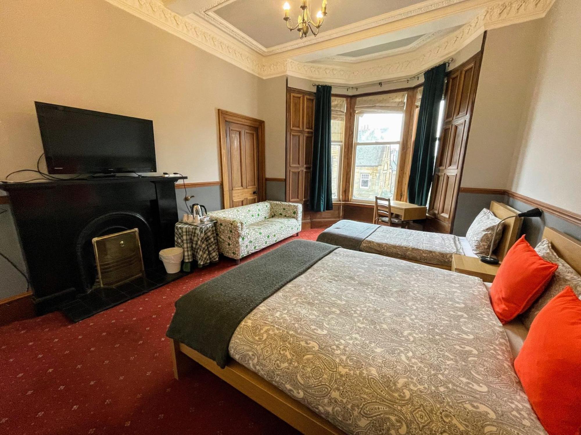 แอร์เดนแอร์ เกสท์เฮาส์ Bed & Breakfast เอดินบะระ ภายนอก รูปภาพ
